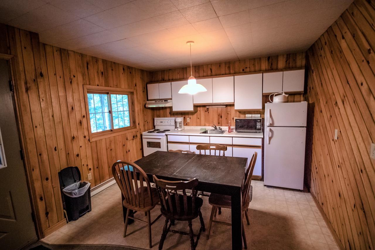 High Falls Bay Cottages, Camping & Waterpark Bracebridge Extérieur photo